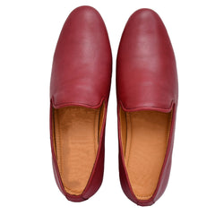 Top view of Bordo casual slip-on shoes highlighting their sleek design. Top view of Bordo casual slip-on shoes highlighting their sleek design.