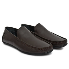Comfortable and elegant brown loafers from Country Maddox for men. Comfortable and elegant brown loafers from Country Maddox for men.