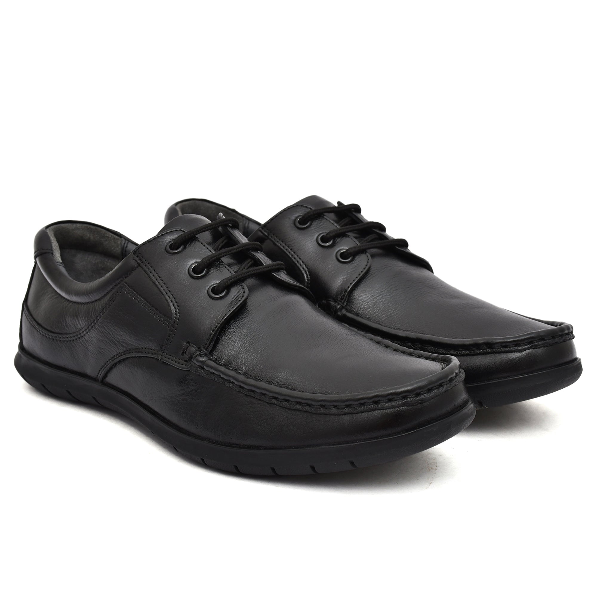 Stylish black leather lace-up shoes, perfect for any occasion Stylish black leather lace-up shoes, perfect for any occasion