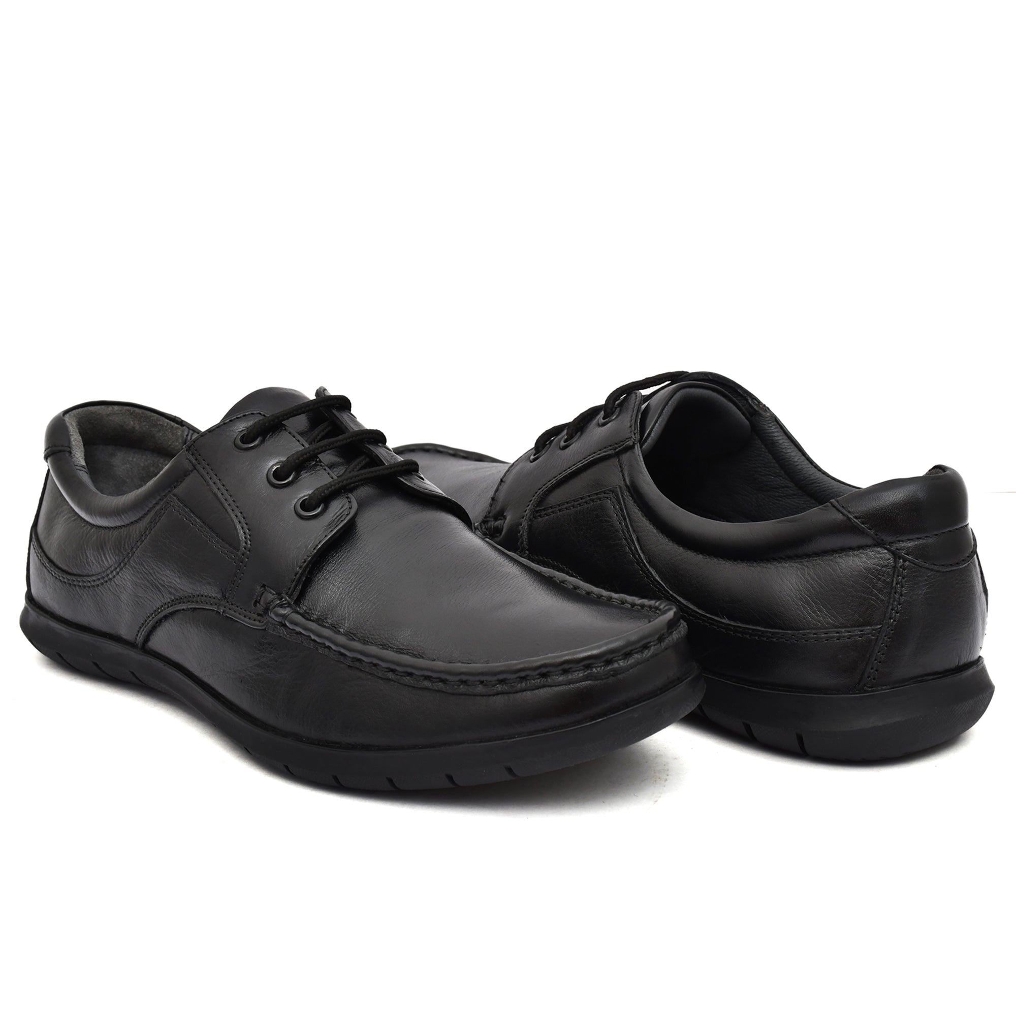 Versatile black leather lace-up shoes from Country Maddox collection. Versatile black leather lace-up shoes from Country Maddox collection.