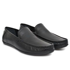 Elegant black leather loafers by Country Maddox, perfect for any occasion Elegant black leather loafers by Country Maddox, perfect for any occasion