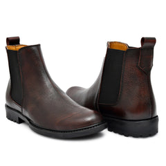 Rich brown leather boots with a robust design, designed for comfort and style. Rich brown leather boots with a robust design, designed for comfort and style.