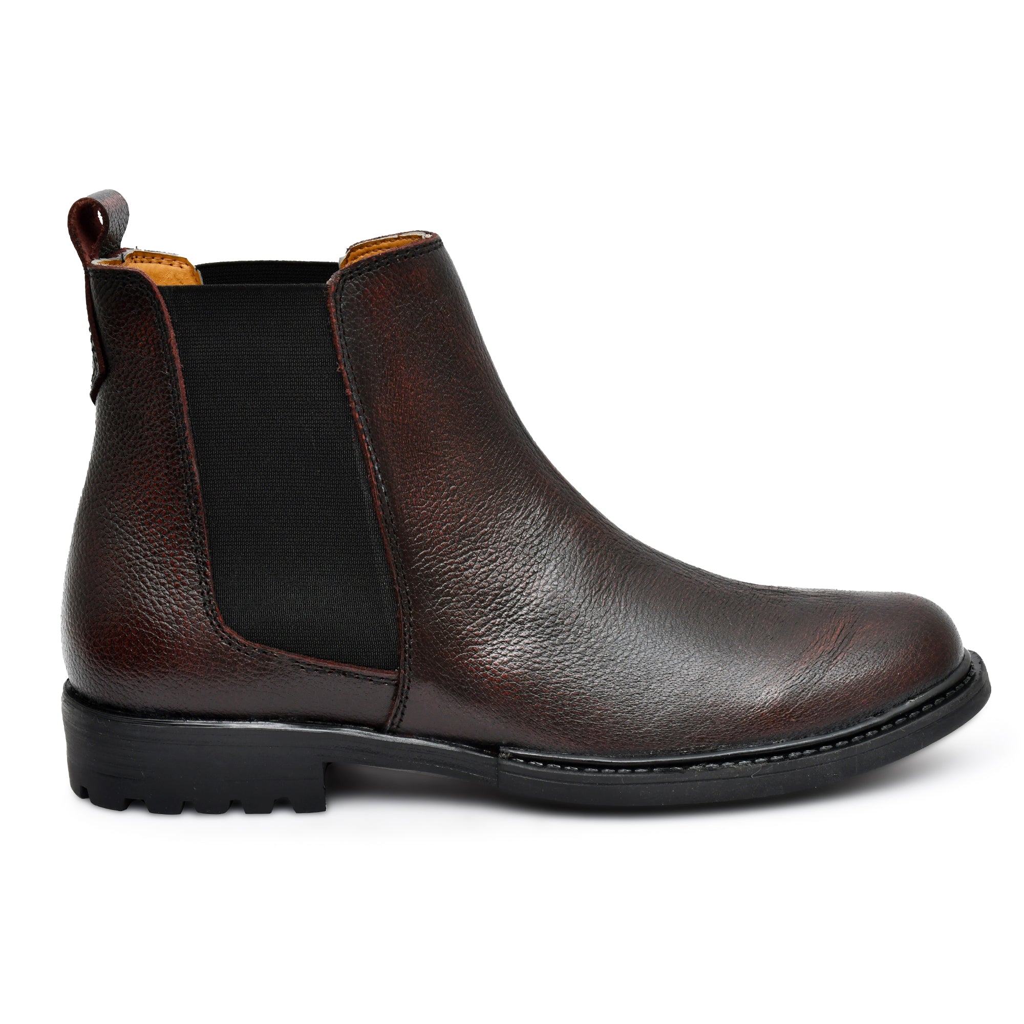 Elegant brown leather boots by Country Maddox, ideal for casual and formal wear. Elegant brown leather boots by Country Maddox, ideal for casual and formal wear.