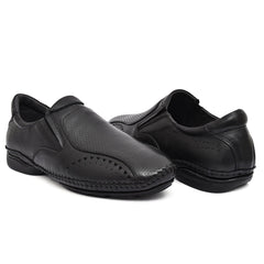ountry Maddox casual slip-ons for men with a cushioned fit ountry Maddox casual slip-ons for men with a cushioned fit