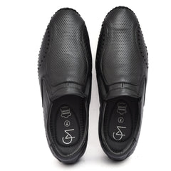 Comfortable men's slip-on shoes crafted with premium materials by Country Maddox Comfortable men's slip-on shoes crafted with premium materials by Country Maddox