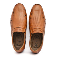 Country Maddox slip-ons for men with a sleek, casual look Country Maddox slip-ons for men with a sleek, casual look