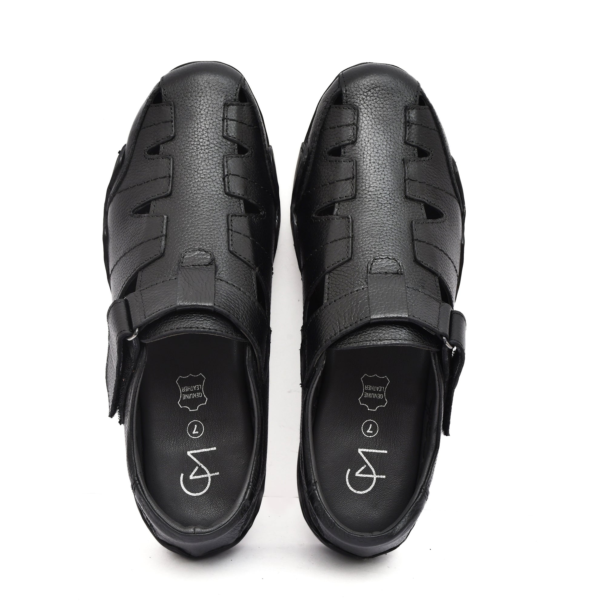 Durable black leather sandals from Country Maddox, perfect for everyday wear. Durable black leather sandals from Country Maddox, perfect for everyday wear.