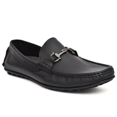 Flexible sole of Country Maddox Black Leather Loafers showcasing comfort. Flexible sole of Country Maddox Black Leather Loafers showcasing comfort.