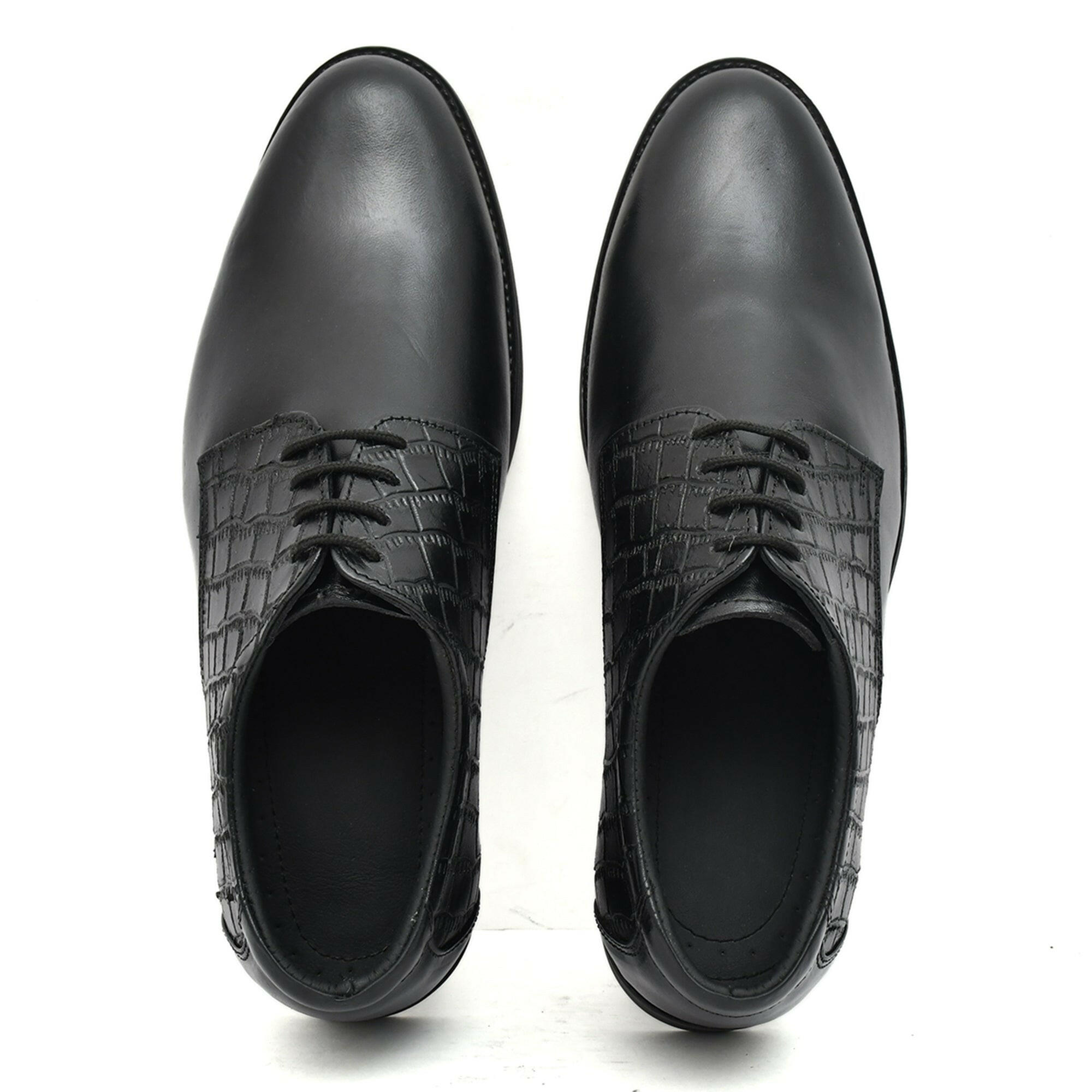 Black leather derby shoe with polished finish and stylish look. Black leather derby shoe with polished finish and stylish look.