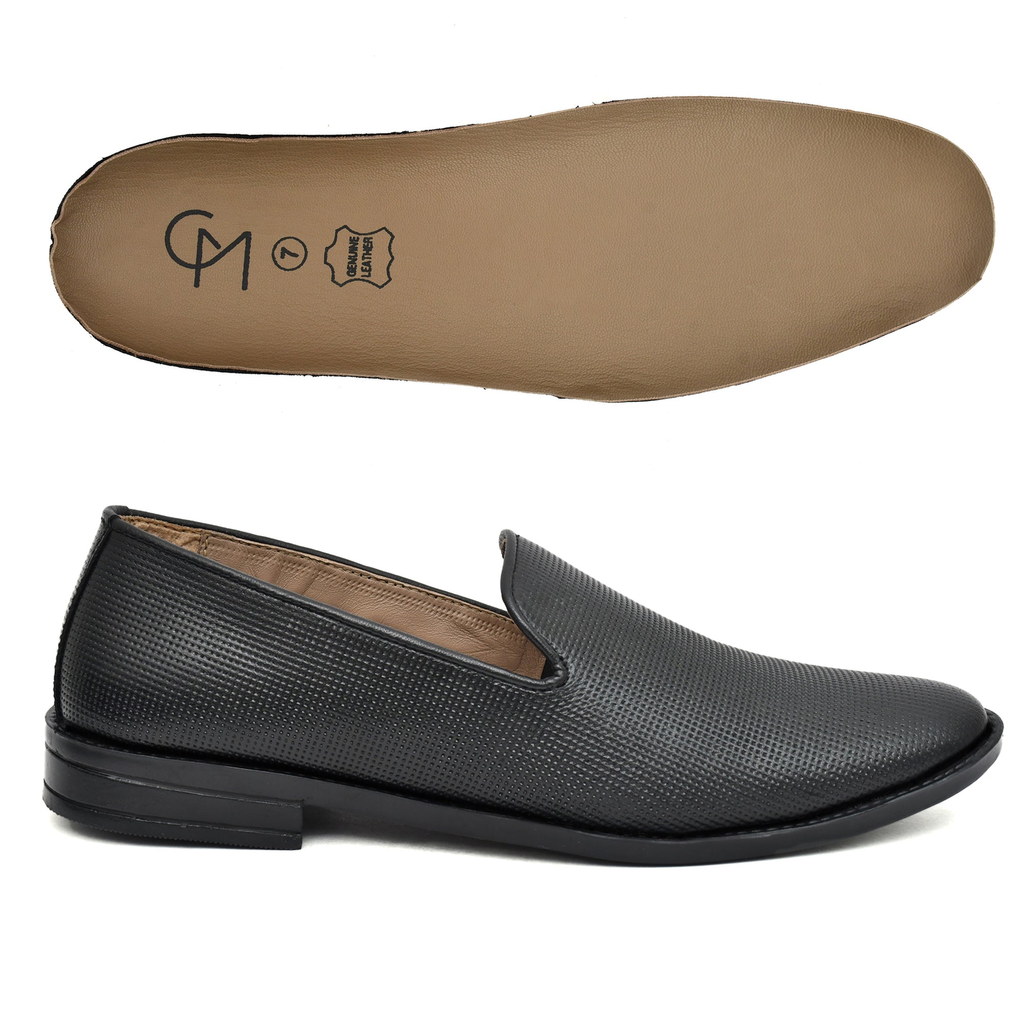 Timeless black leather slip-on shoes combining style and comfort Timeless black leather slip-on shoes combining style and comfort
