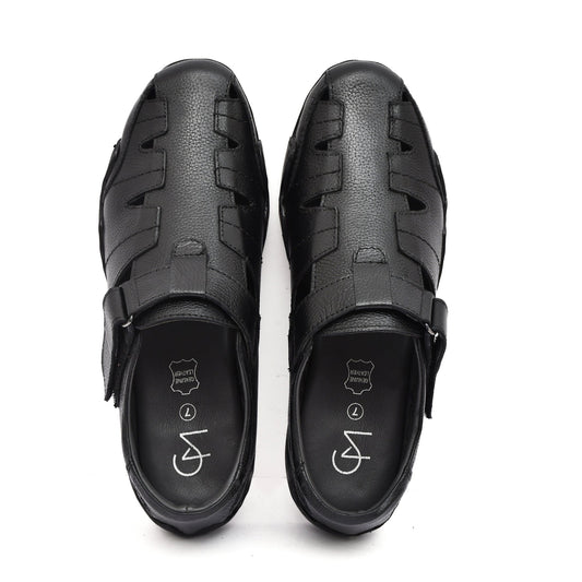 Top 10 Travel-Friendly Footwear for Men in 2025 | Country Maddox
