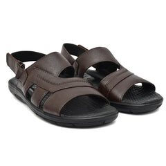 Country Maddox men’s brown leather sandals with slip-on comfort and style.